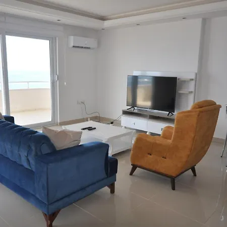Sea Views Apartment